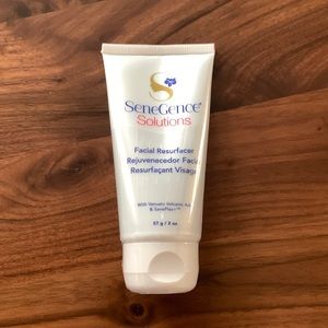 Senegence - Facial Resurfacer